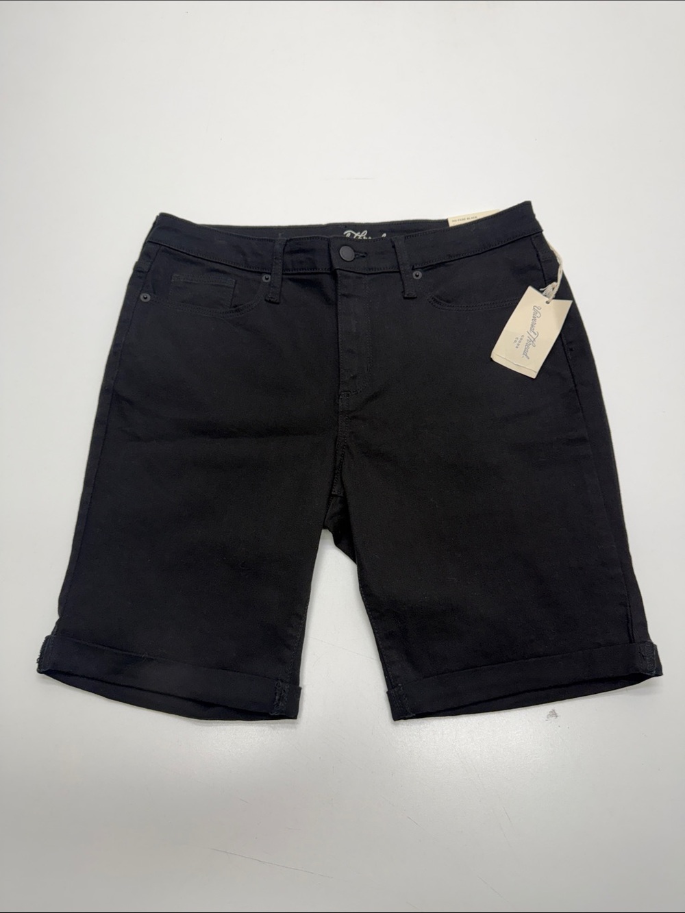 UNIVERSAL THREAD Women’s 12 Black High Rise Bermuda Jean Shorts